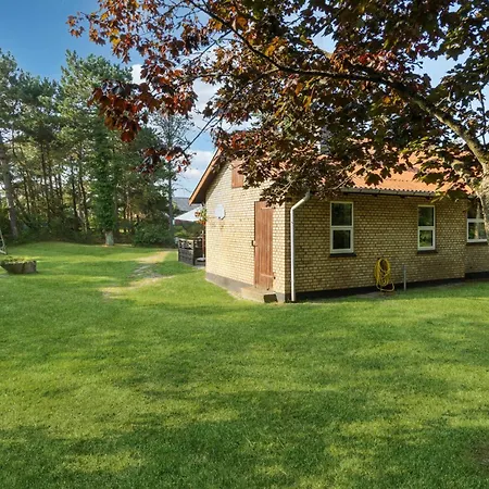 Three-bedroom In Romo Semesterbostad *